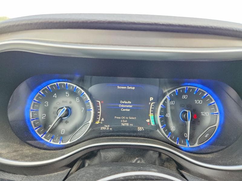 2018 CHRYSLER PACIFICA LIMITED 9