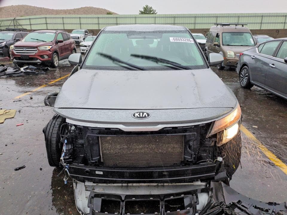2021 KIA SELTOS LX 5