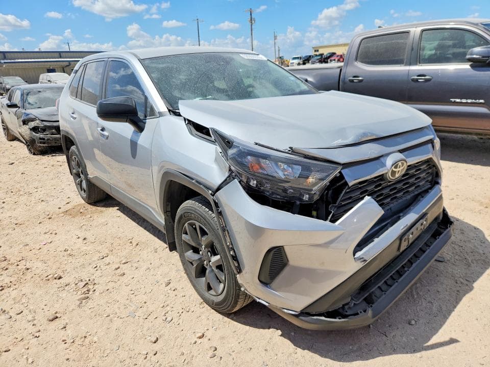 2022 TOYOTA RAV4 LE 4