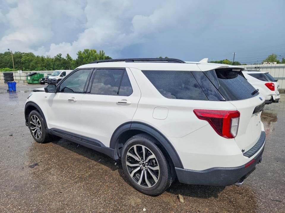 2023 FORD EXPLORER ST-LINE 2