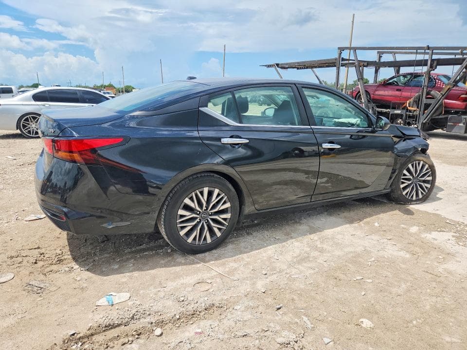 2024 NISSAN ALTIMA SV 3