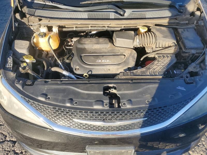 2017 CHRYSLER PACIFICA LX 12