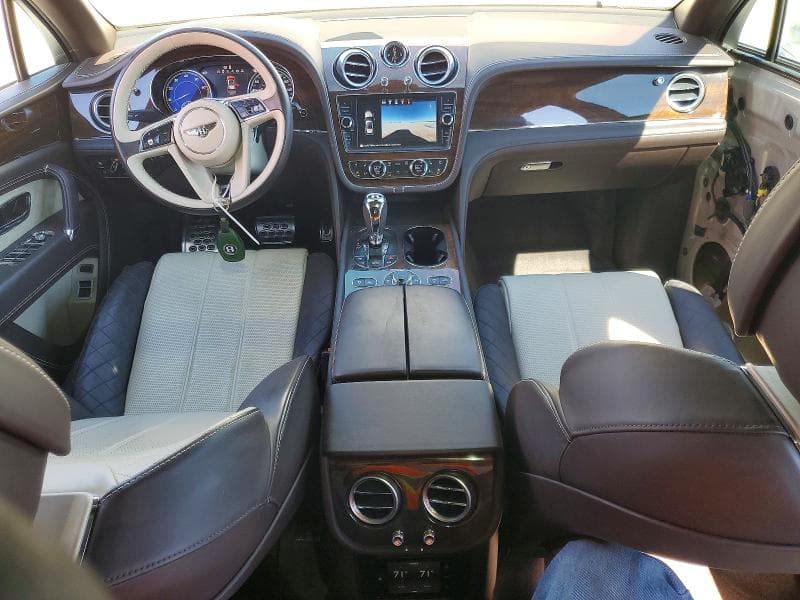 2018 BENTLEY BENTAYGA 8