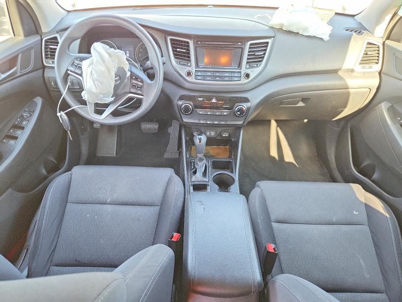 2017 HYUNDAI TUCSON SE 8