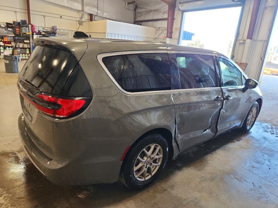 2025 CHRYSLER PACIFICA SELECT 3