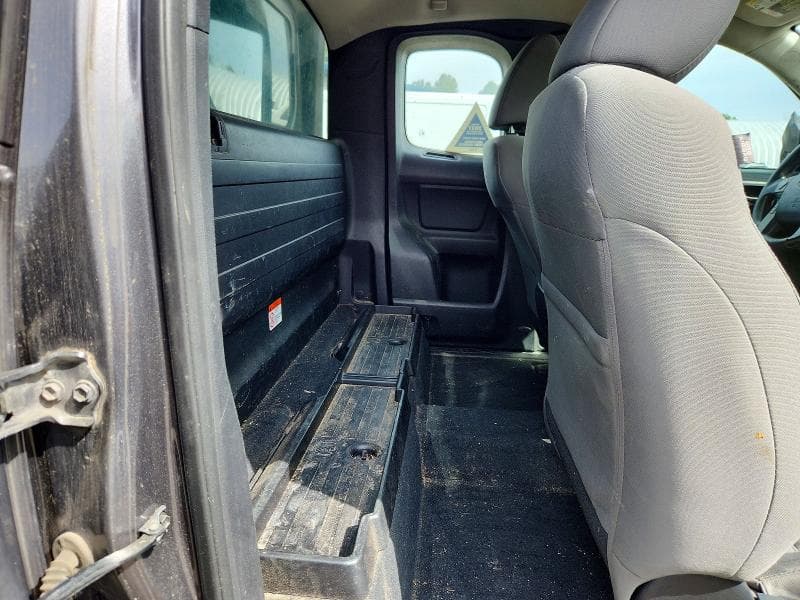 2017 TOYOTA TACOMA SR 10