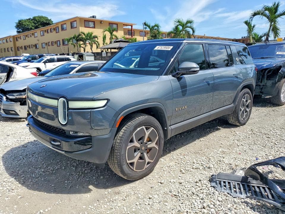 2024 RIVIAN R1S ADVENTURE