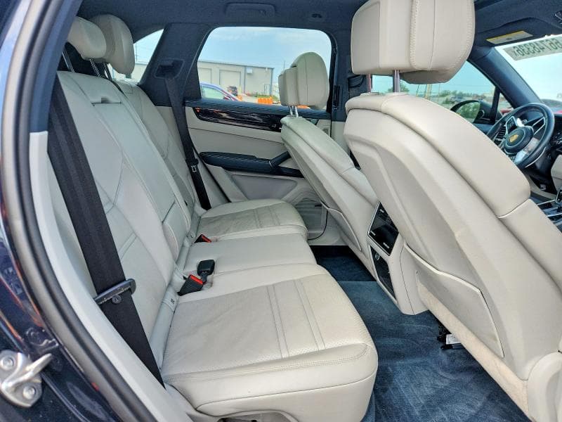 2020 PORSCHE CAYENNE 10