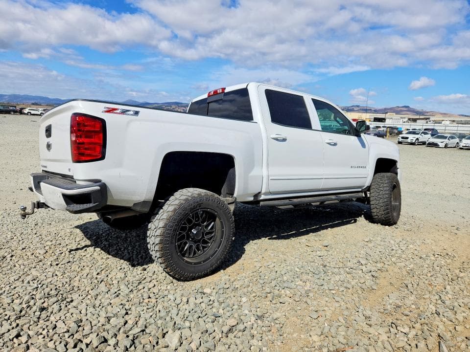 2017 CHEVROLET SILVERADO K1500 LT 3