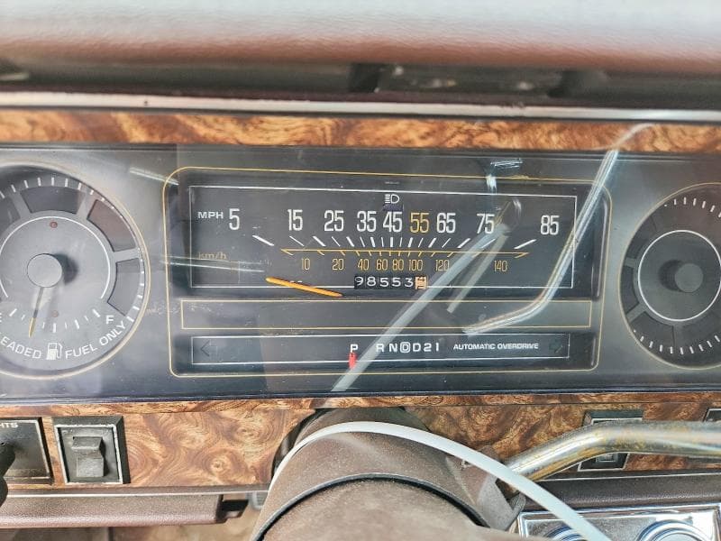 1983 CHEVROLET CAPRICE CLASSIC 9