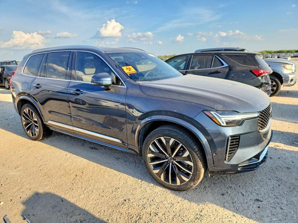 2026 VOLVO XC90 PLUS 4