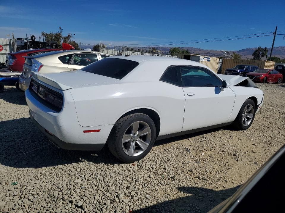 2020 DODGE CHALLENGER SXT 3