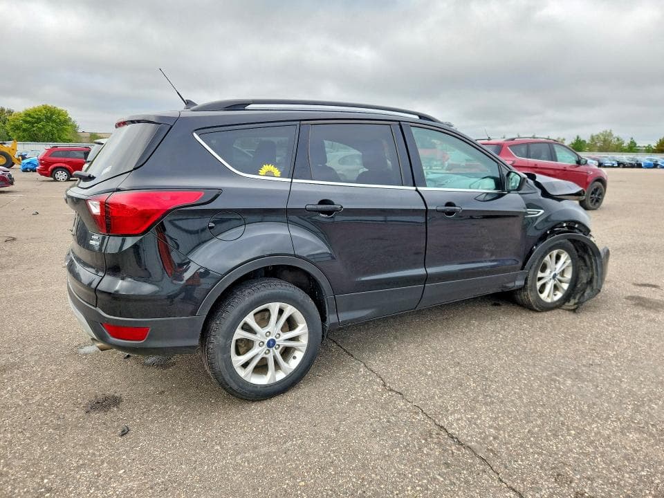2019 FORD ESCAPE SEL 3