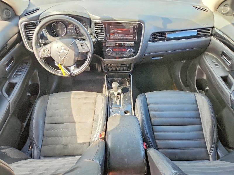 2019 MITSUBISHI OUTLANDER SE 8