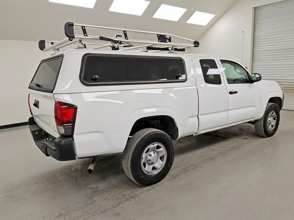 2022 TOYOTA TACOMA SR 3