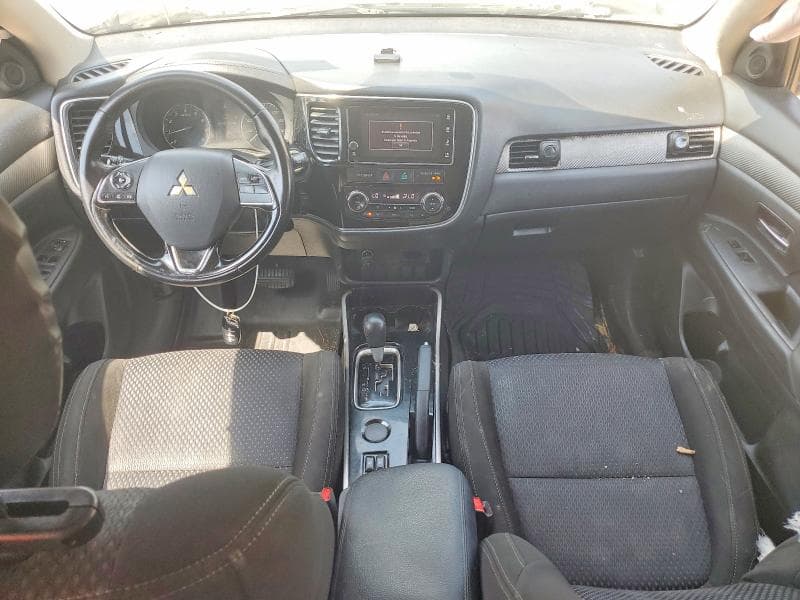2017 MITSUBISHI OUTLANDER SE 8