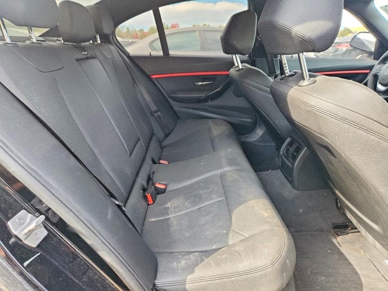 2018 BMW 330 XI 10