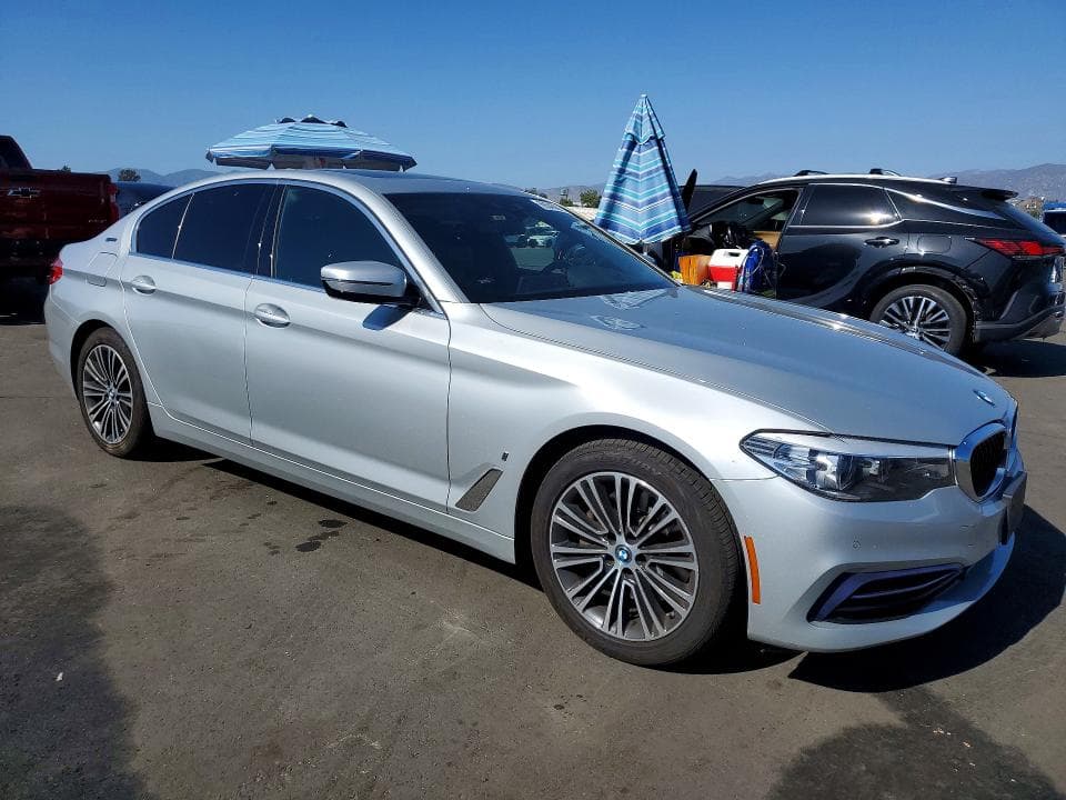 2019 BMW 530E 4