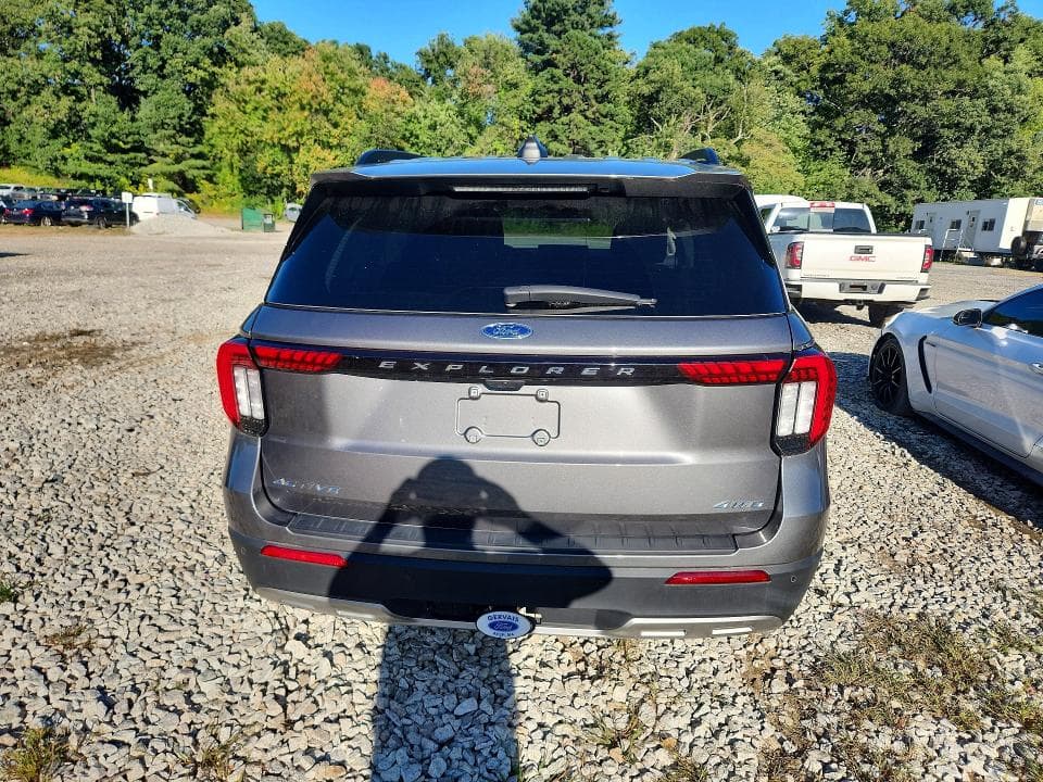 2025 FORD EXPLORER ACTIVE 6