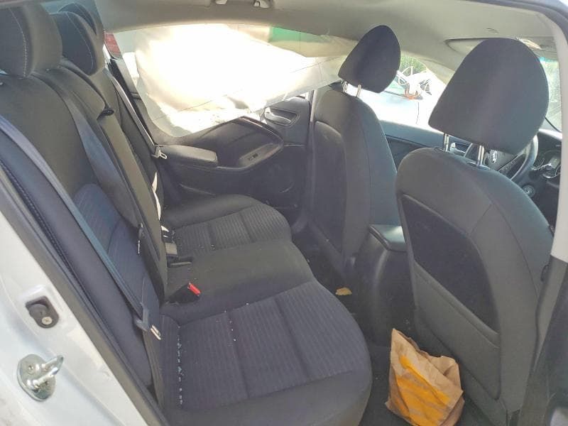 2018 KIA FORTE LX 10