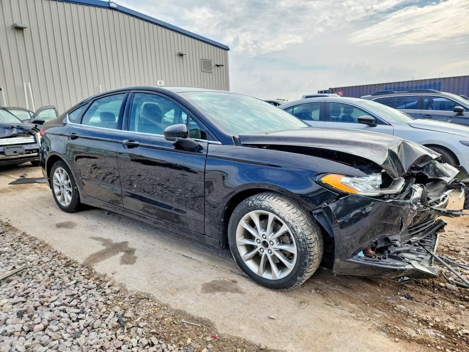 2017 FORD FUSION SE 4