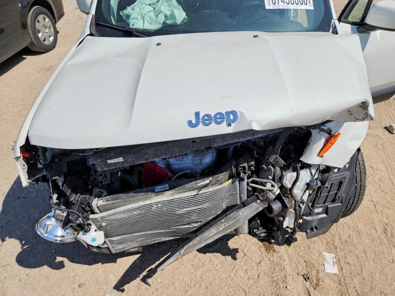 2020 JEEP RENEGADE LATITUDE 11
