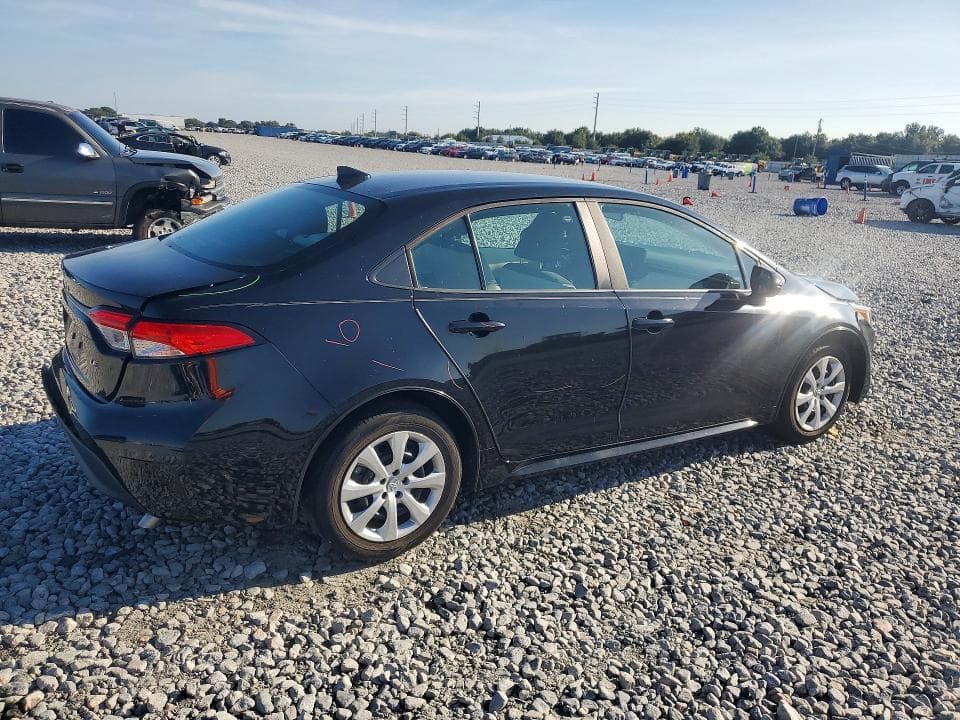 2023 TOYOTA COROLLA LE 3