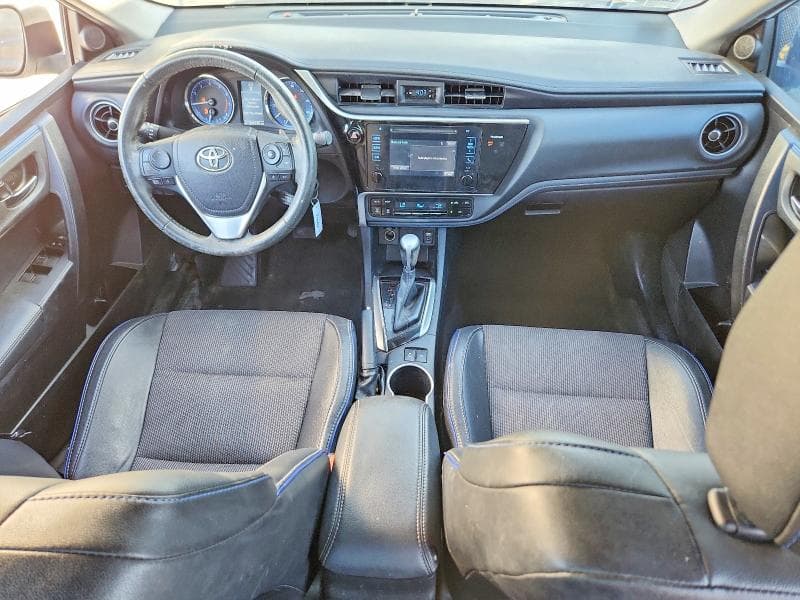2017 TOYOTA COROLLA SE 8