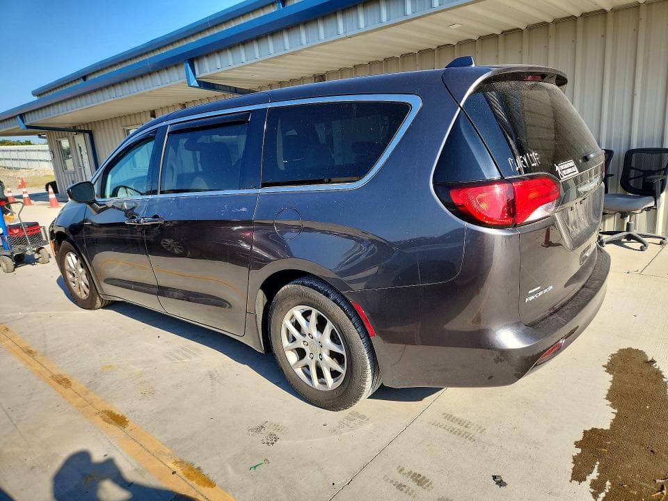 2017 CHRYSLER PACIFICA TOURING 2