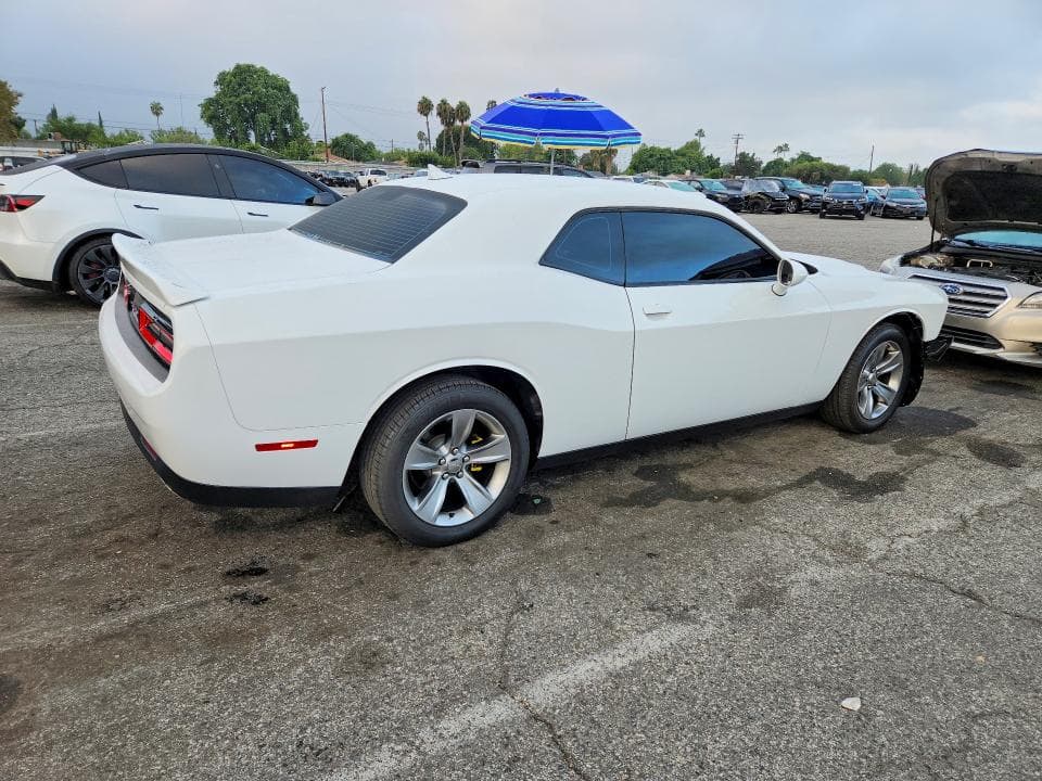 2020 DODGE CHALLENGER SXT 3