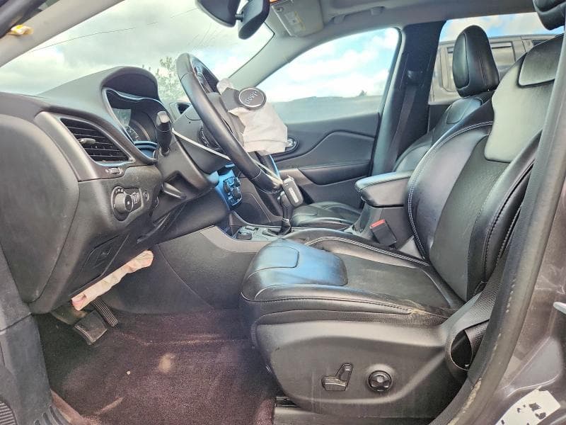 2019 JEEP CHEROKEE LATITUDE PLUS 7