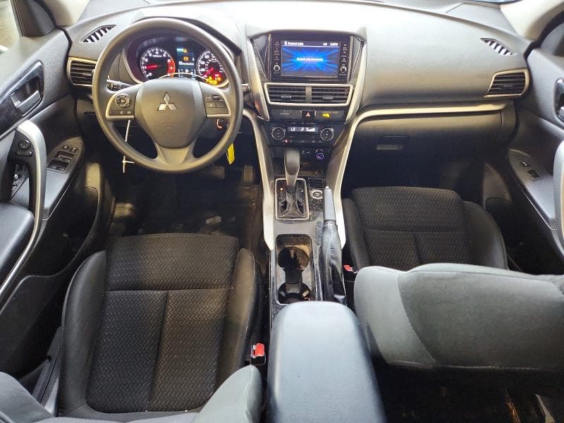 2019 MITSUBISHI ECLIPSE CROSS ES 8