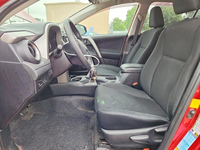 2017 TOYOTA RAV4 LE 7