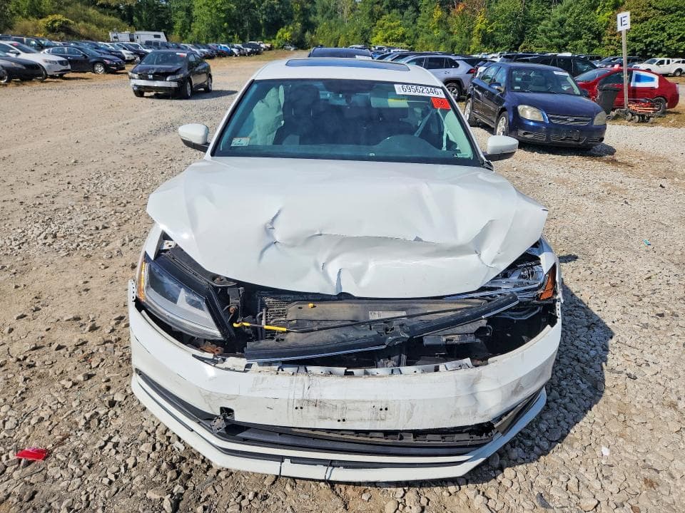 2017 VOLKSWAGEN JETTA SE 5