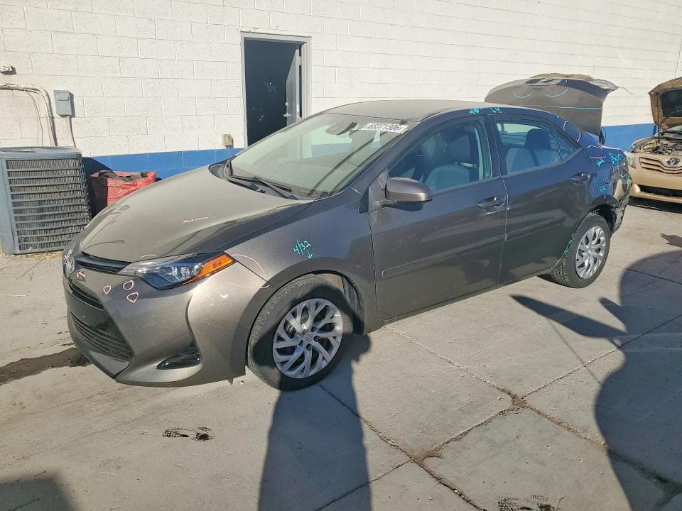 2017 TOYOTA COROLLA LE - 1