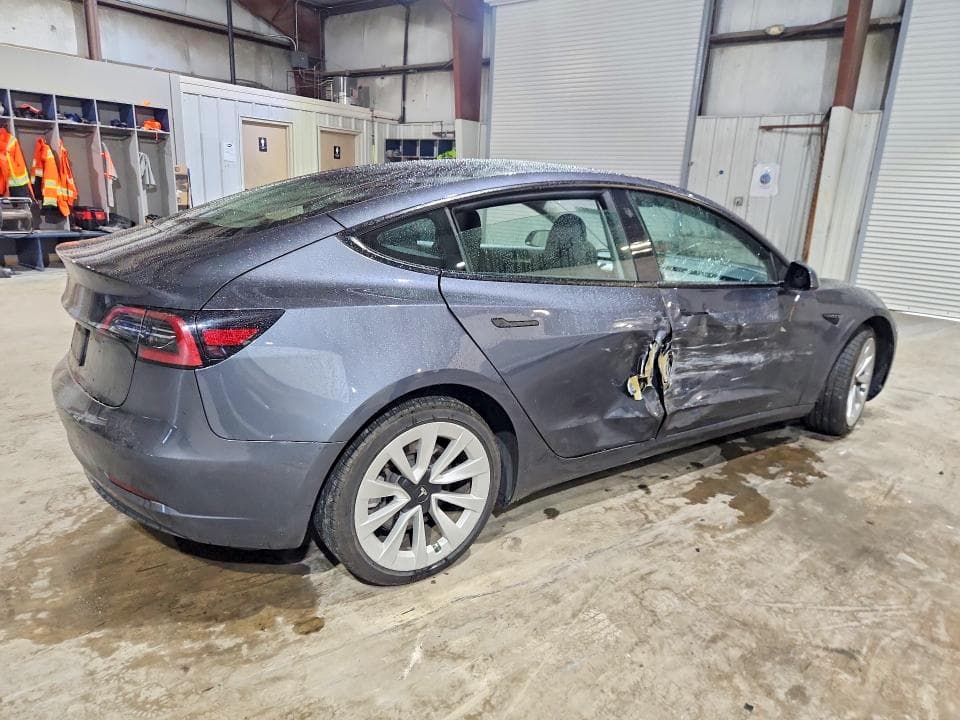 2023 TESLA MODEL 3 3