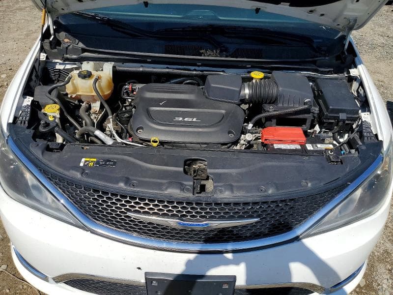 2019 CHRYSLER PACIFICA 12