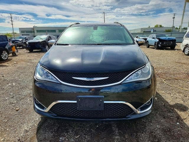 2018 CHRYSLER PACIFICA LIMITED 5