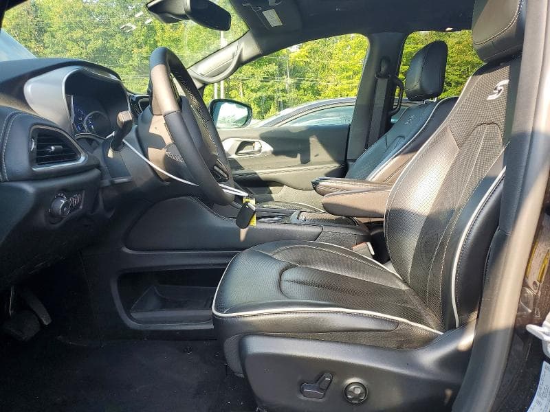 2025 CHRYSLER PACIFICA LIMITED 7