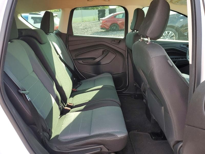 2018 FORD ESCAPE S 11