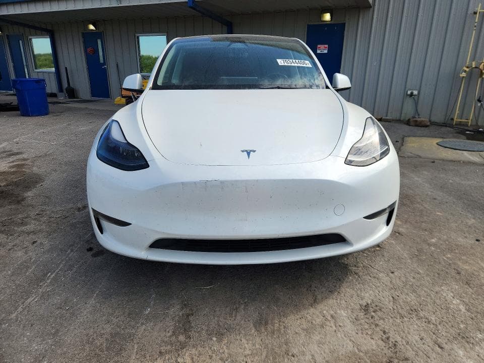 2023 TESLA MODEL Y 5