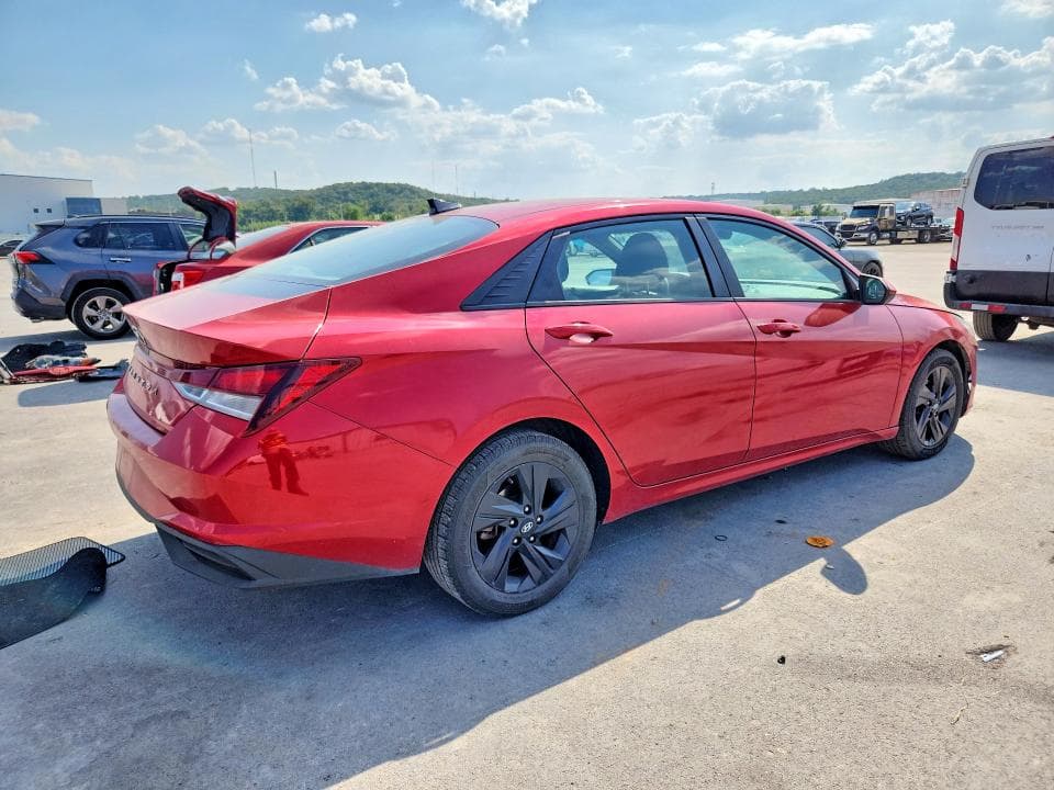 2021 HYUNDAI ELANTRA SEL 3
