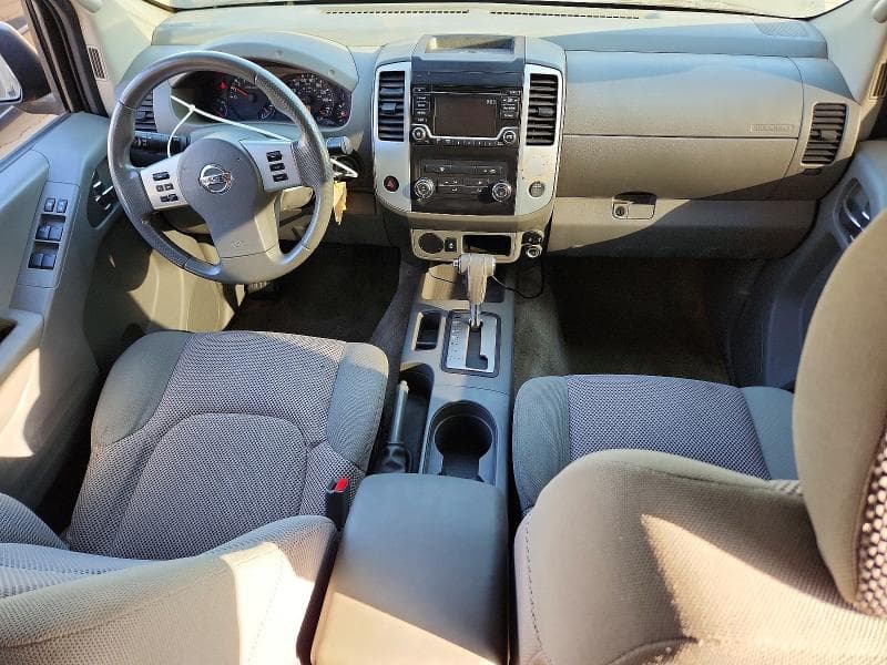 2017 NISSAN FRONTIER SV 8