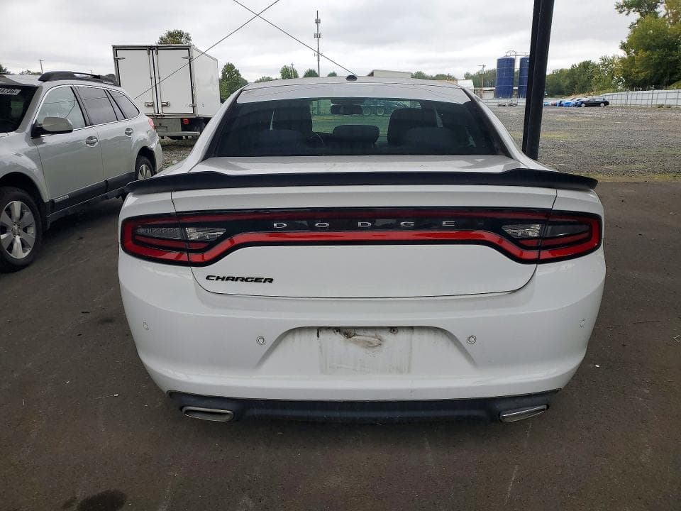 2017 DODGE CHARGER SE 6