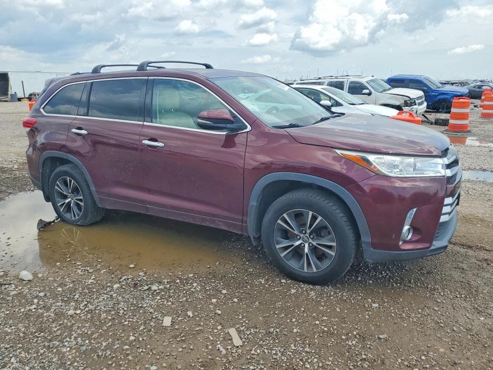 2017 TOYOTA HIGHLANDER LE PLUS 4