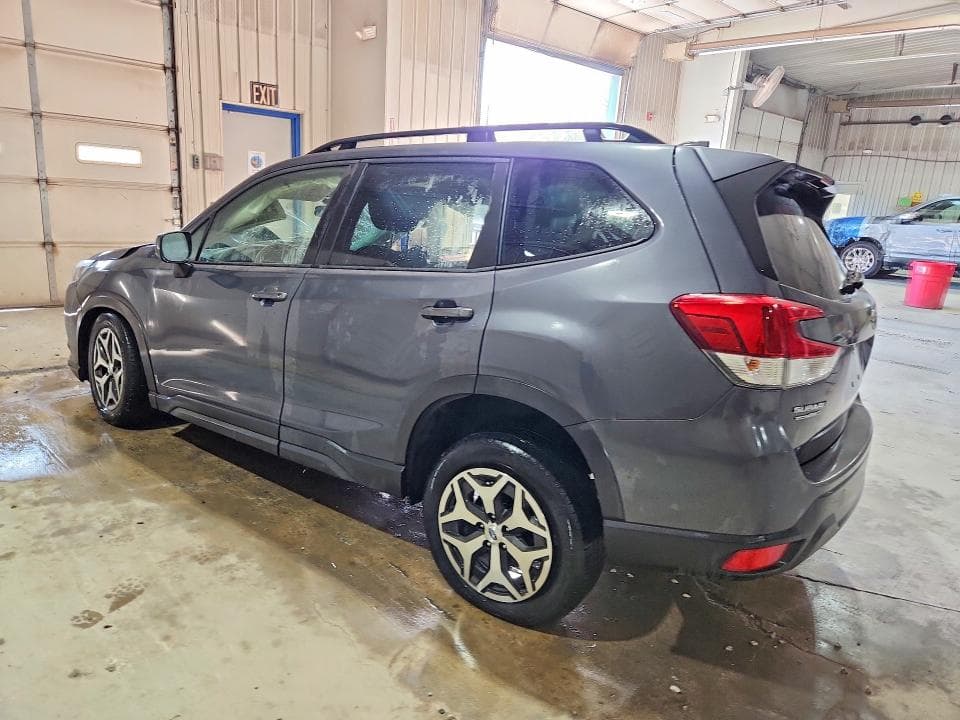 2023 SUBARU FORESTER PREMIUM 2