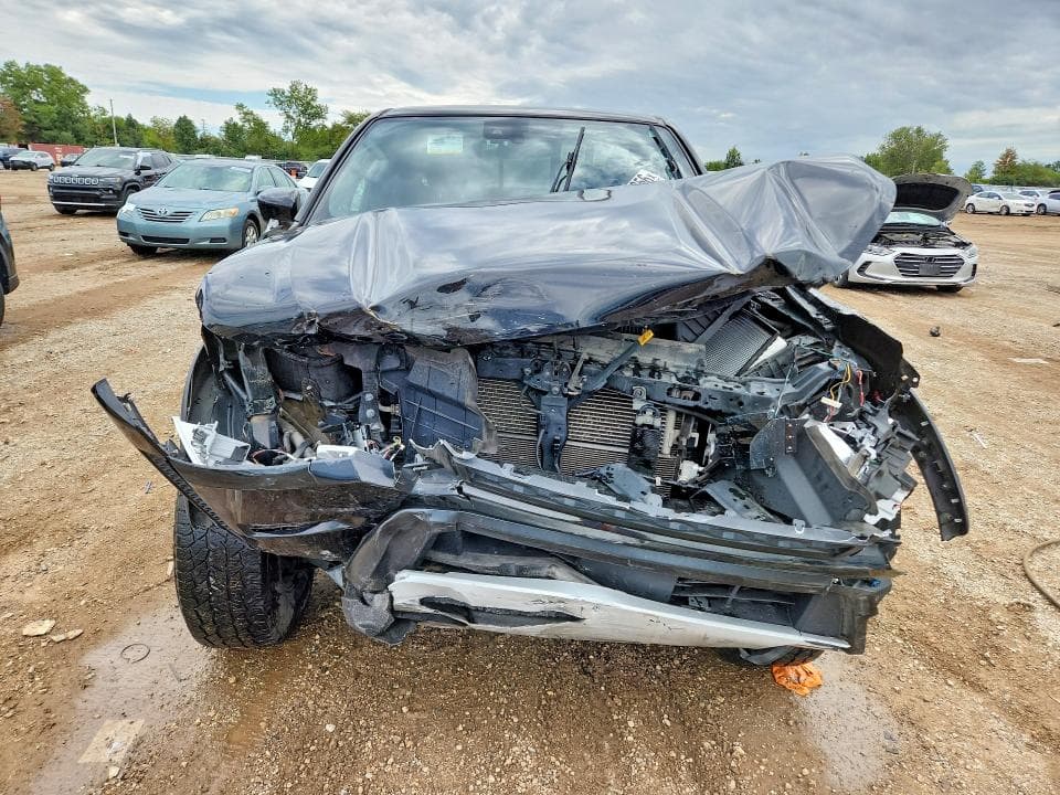 2022 NISSAN FRONTIER PRO-4X 5