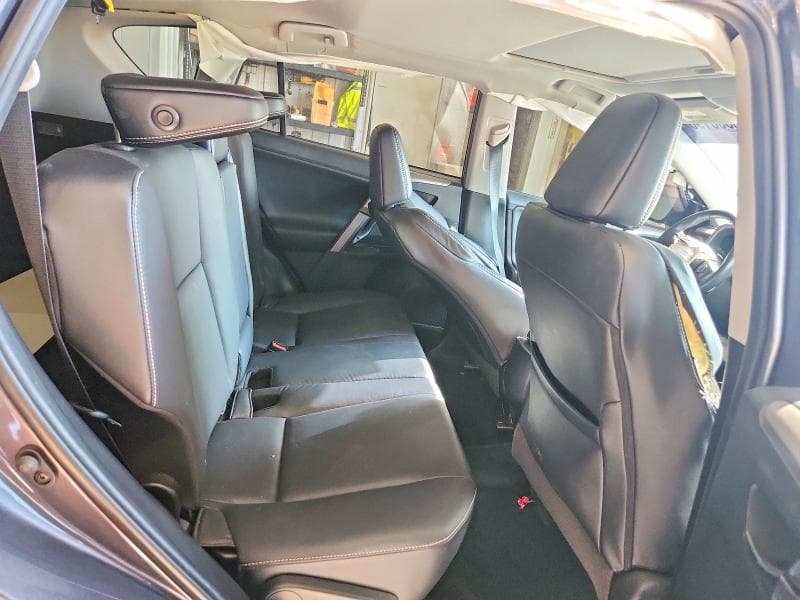 2018 TOYOTA RAV4 LIMITED 11
