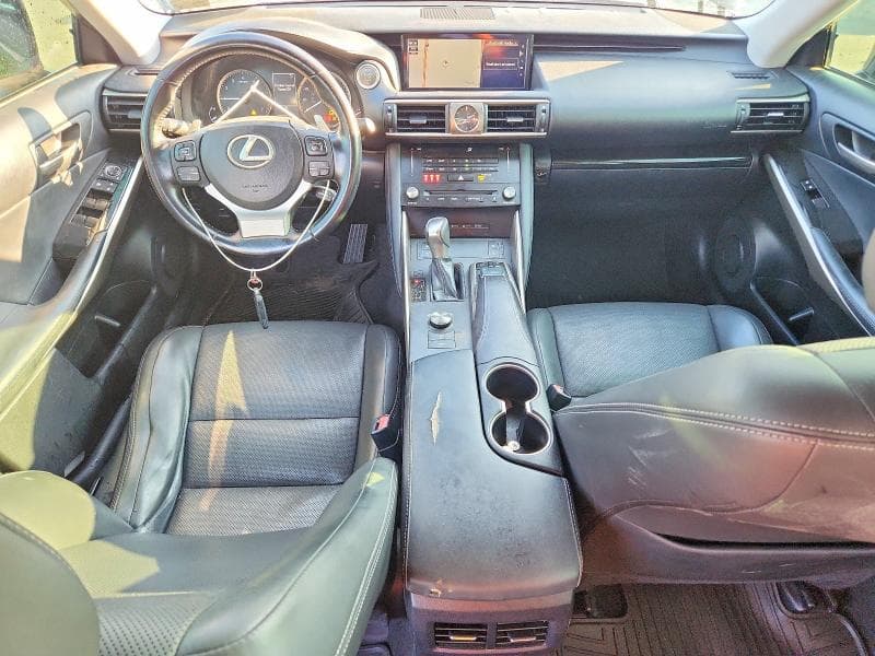 2017 LEXUS IS 300 8