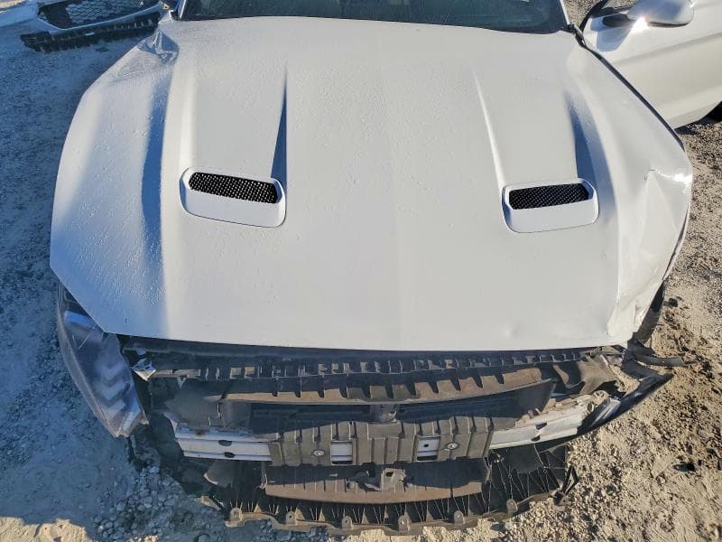 2018 FORD MUSTANG 11